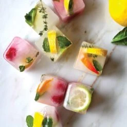 Ice Moulds Big Bold Megacube Drinks Plinks -Hospitality Super Store DPMEG120 500x500 2