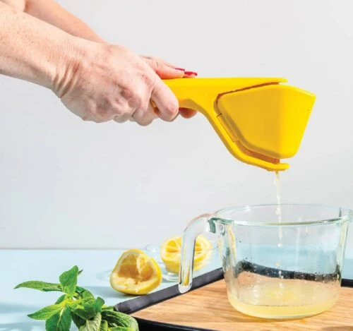 Juicer Hand Squeezer – Dreamfarm Fluicer 4 Juicer Hand Squeezer – Dreamfarm Fluicer - Image 2